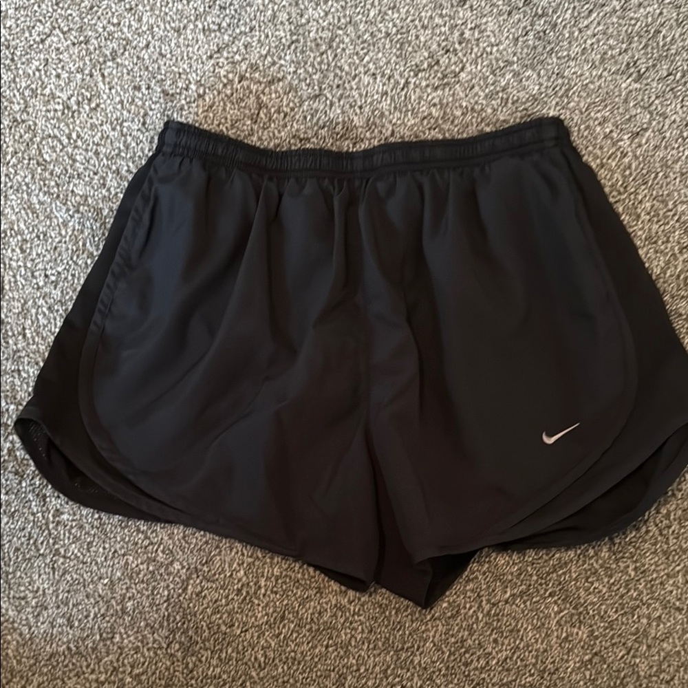 Nike Black Athletic Shorts Lightweight Elastic Waist